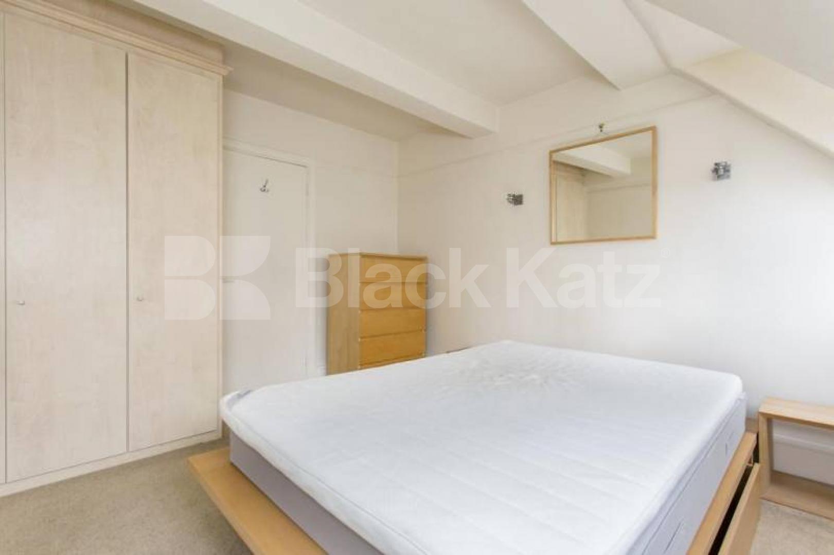 			ONE BED IN THE HEART OF SPITALFIELDS, 1 Bedroom, 1 bath, 1 reception Flat			 Widegate Street, LIVERPOOL STREET-SPITALFIELDS-SHOREDITCH
